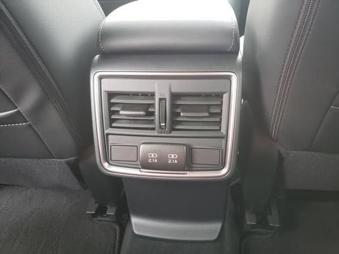 Certified 2023 Subaru Forester Limited AWD/4WD image 12