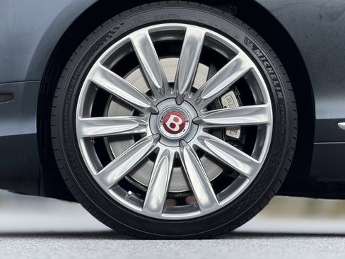 Used 2014 Bentley Continental GT image 17