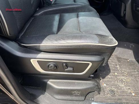 Used 2019 RAM 1500 Laramie AWD/4WD image 10