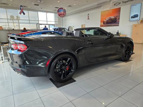 Used 2024 Chevrolet Camaro LT RWD image 4