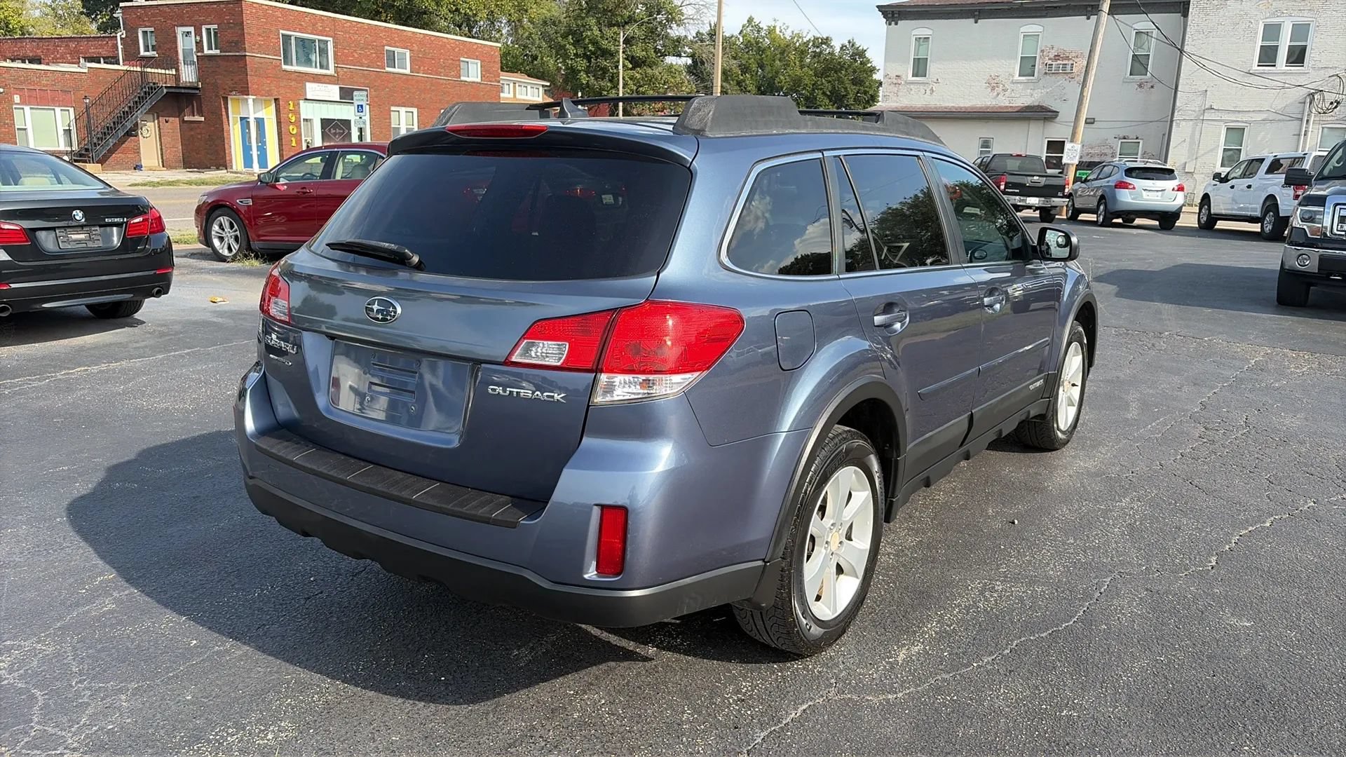 Used 2014 Subaru Outback 2.5i Premium w/ Moonroof Package AWD/4WD image 5