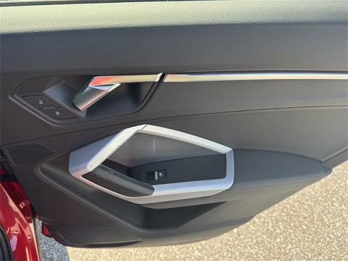 Certified 2022 Audi Q3 2.0T Premium w/ Convenience Package image 34