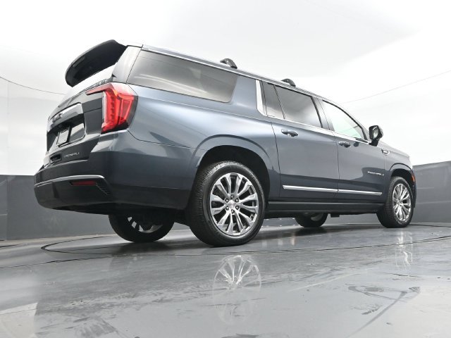 Used 2021 GMC Yukon XL Denali w/ Denali Premium Package AWD/4WD image 33