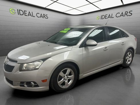 Used 2013 Chevrolet Cruze LT w/ All-Star Edition FWD image 1