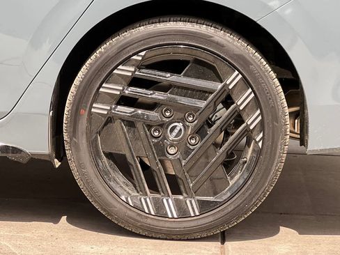 New 2026 Nissan Sentra SR image 34