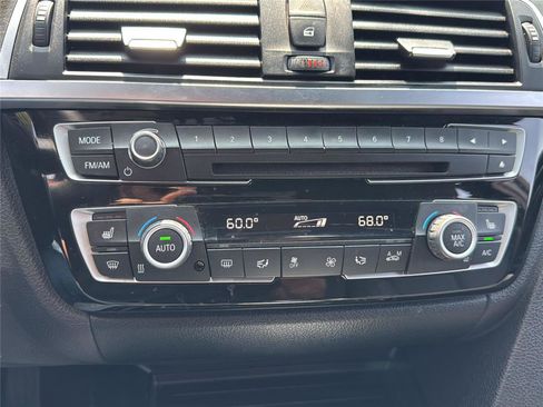 Used 2018 BMW 328d Sedan RWD image 21