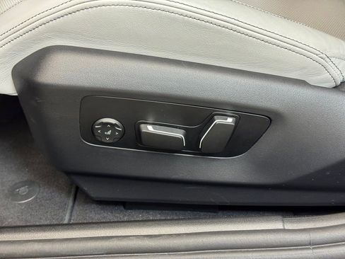 Used 2025 BMW M5 Base w/ Carbon Package image 12