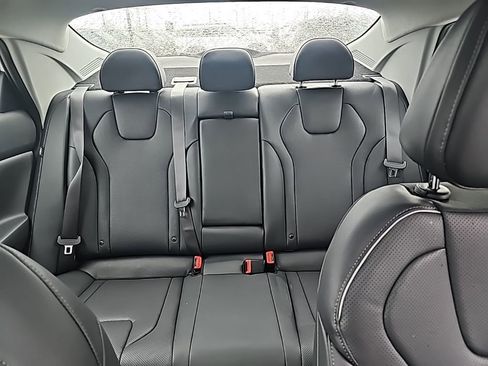 New 2026 Hyundai Elantra Limited FWD image 29