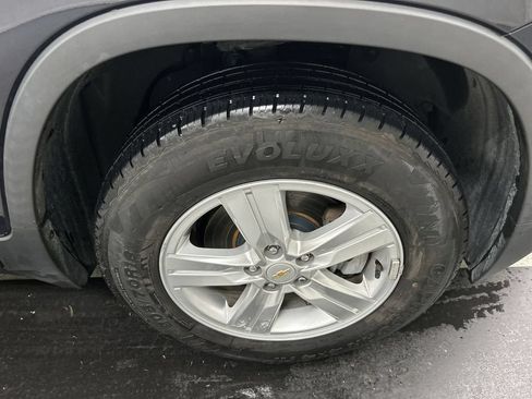 Used 2021 Chevrolet Trax LT w/ Driver Confidence Package AWD/4WD image 8