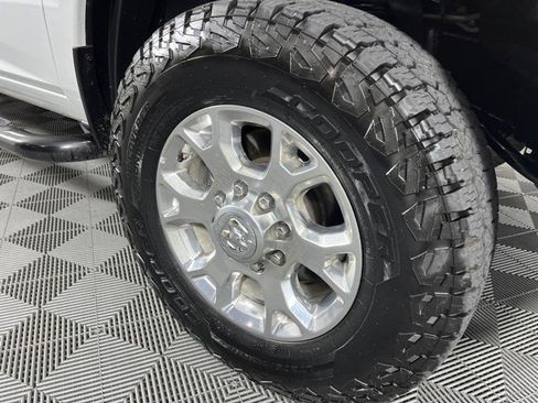 Used 2024 RAM 2500 Laramie w/ Safety Group AWD/4WD image 12