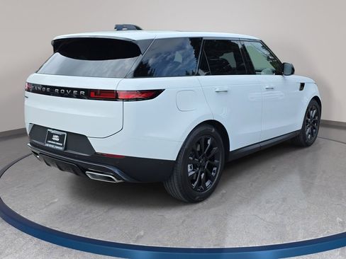 Certified 2026 Land Rover Range Rover Sport SE AWD/4WD image 5