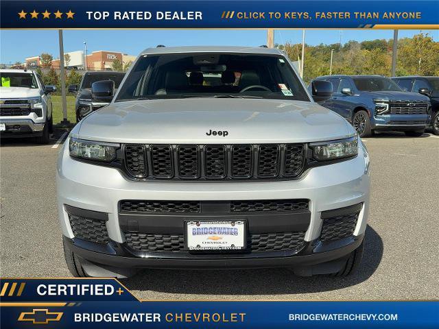 Used 2023 Jeep Grand Cherokee L Laredo AWD/4WD image 2