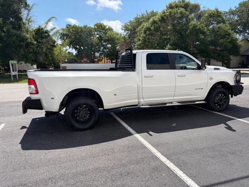 Used 2019 RAM 3500 Big Horn w/ Max Tow Package AWD/4WD image 3