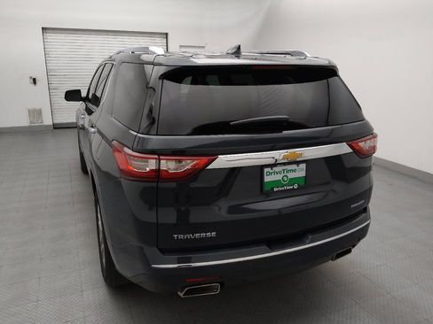 Used 2020 Chevrolet Traverse Premier FWD image 6