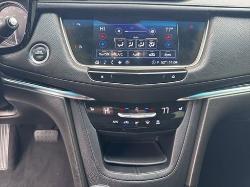 Used 2022 Cadillac XT5 Premium Luxury image 14