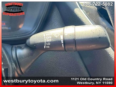 Used 2022 Toyota Corolla LE FWD image 27