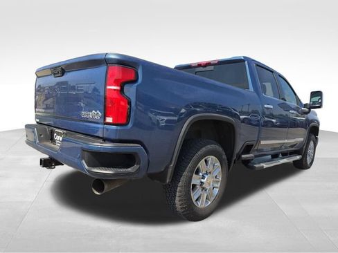 Used 2025 Chevrolet Silverado 2500 High Country w/ High Country Premium Package AWD/4WD image 13