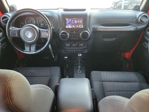 Used 2012 Jeep Wrangler Unlimited Sport image 15