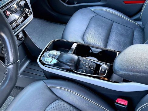 Used 2017 Hyundai Ioniq Limited FWD image 19
