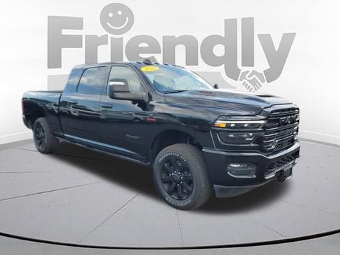 Used 2025 RAM 2500 Laramie AWD/4WD image 7