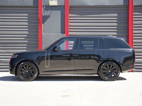 Used 2024 Land Rover Range Rover Long Wheelbase Autobiography AWD/4WD image 4