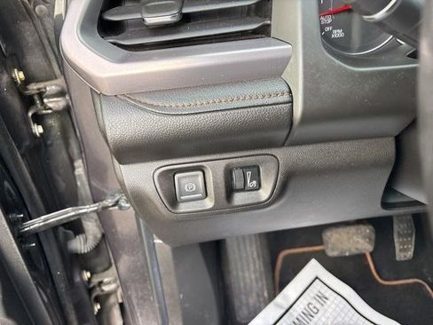 Used 2019 GMC Acadia SLE image 20