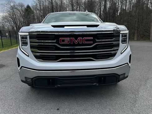 Used 2025 GMC Sierra 1500 SLT AWD/4WD image 10