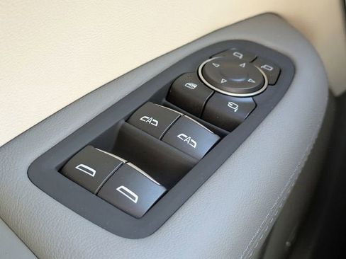 New 2026 Cadillac XT5 Premium Luxury w/ LPO, Floor Liner Package image 25