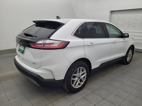 Used 2024 Ford Edge SEL image 9