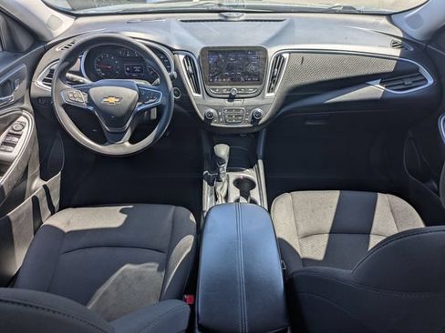 Used 2024 Chevrolet Malibu LT FWD image 14