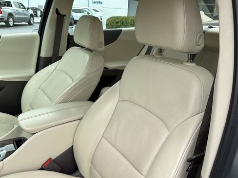 Used 2024 Chevrolet Malibu LT image 26