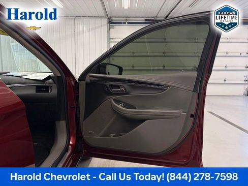 Used 2016 Chevrolet Impala LTZ w/ Enhanced Convenience Package FWD image 10
