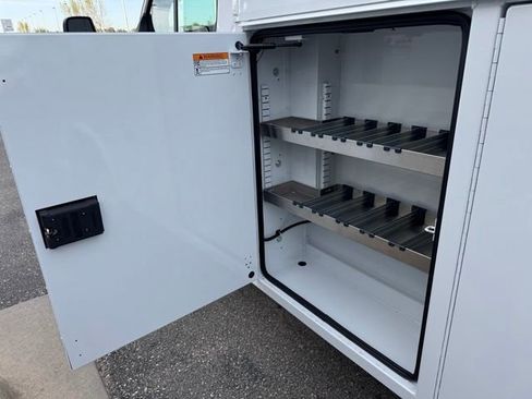 New 2026 Ford Transit 350 w/ Interior Upgrade Package RWD image 33