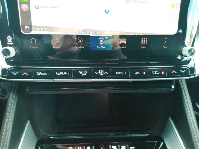 Used 2025 Jeep Wagoneer L Series II AWD/4WD image 47