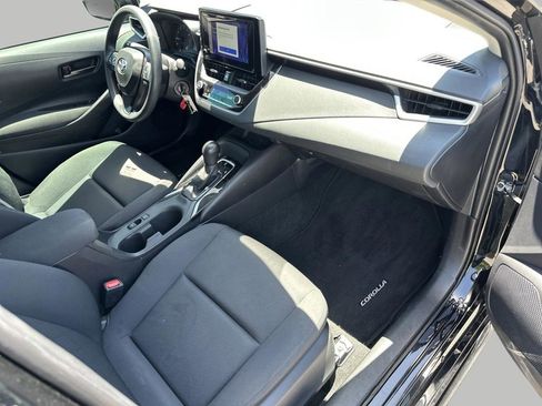 Used 2025 Toyota Corolla LE FWD image 23