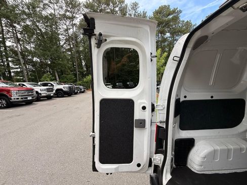 Used 2016 Chevrolet City Express LT FWD image 12