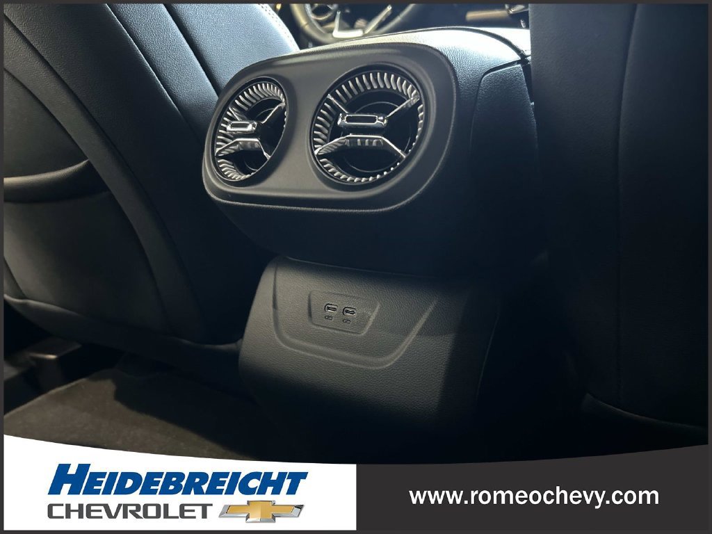 Used 2024 Chevrolet Blazer EV LT AWD/4WD image 17