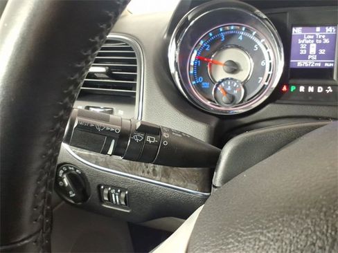 Used 2014 Chrysler Town & Country Touring-L w/ Driver Convenience Group image 25