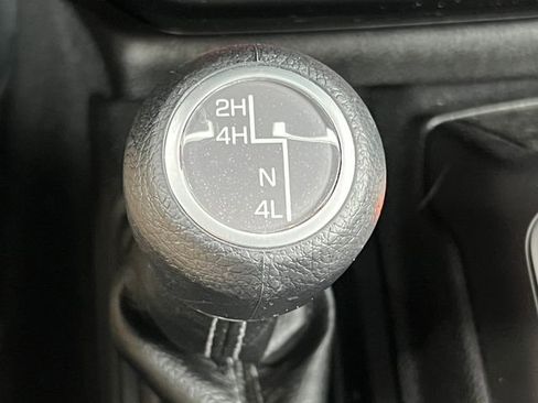 Used 2024 Jeep Wrangler Willys image 27