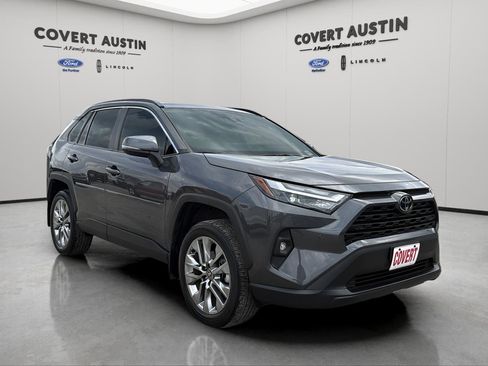 Used 2024 Toyota RAV4 XLE Premium image 7