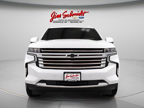 Used 2022 Chevrolet Suburban High Country AWD/4WD image 2