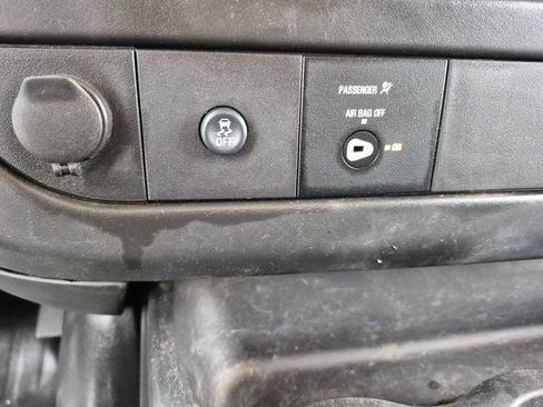 Used 2016 Chevrolet Express 2500 Extended RWD image 22