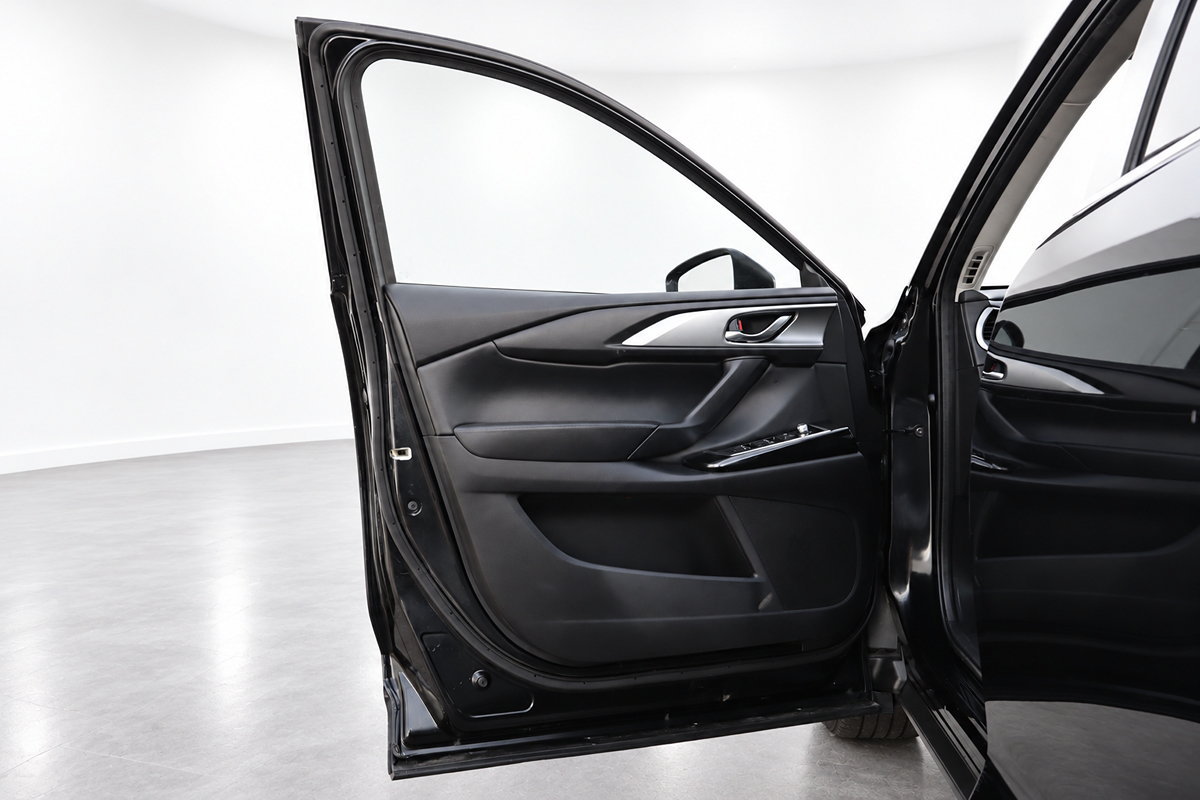 Used 2021 MAZDA CX-9 Touring FWD image 26