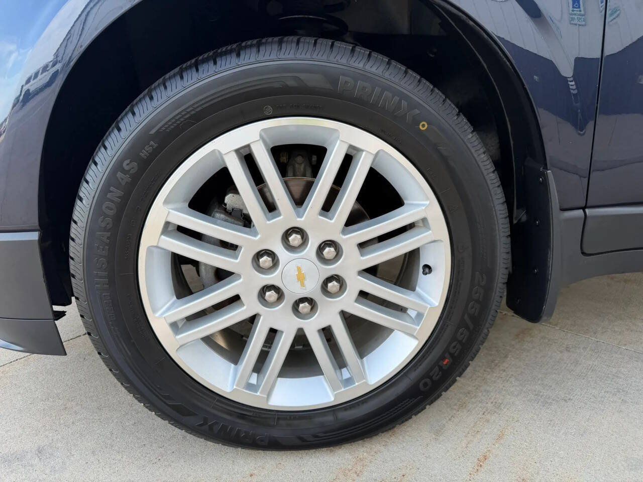 Used 2015 Chevrolet Traverse LT FWD image 32