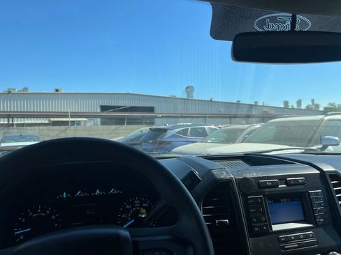 Used 2018 Ford F150 XL w/ Equipment Group 101A Mid RWD image 20