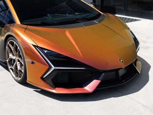 Used 2024 Lamborghini Revuelto AWD/4WD image 4