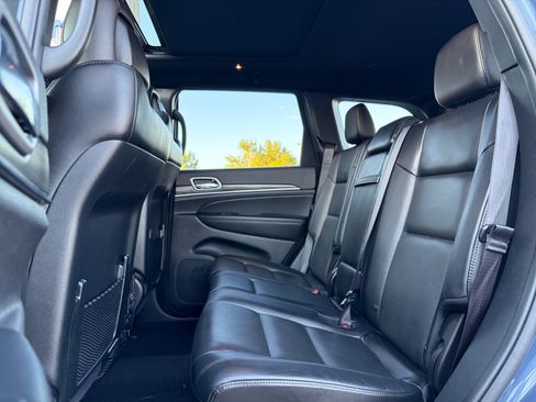Used 2020 Jeep Grand Cherokee Limited w/ Luxury Group II AWD/4WD image 30