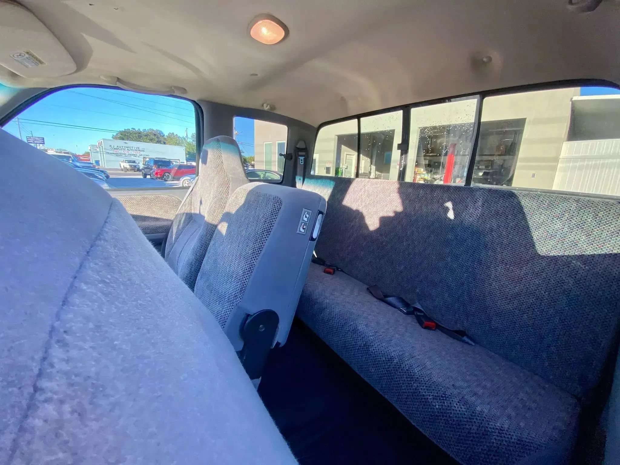 Used 1999 Dodge Ram 2500 Truck 2WD Club Cab image 12