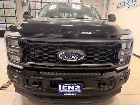 Used 2024 Ford F250 Lariat w/ Lariat Ultimate Package image 3