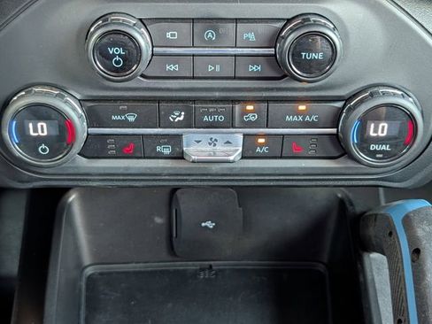 Used 2023 Ford Bronco Wildtrak AWD/4WD image 22